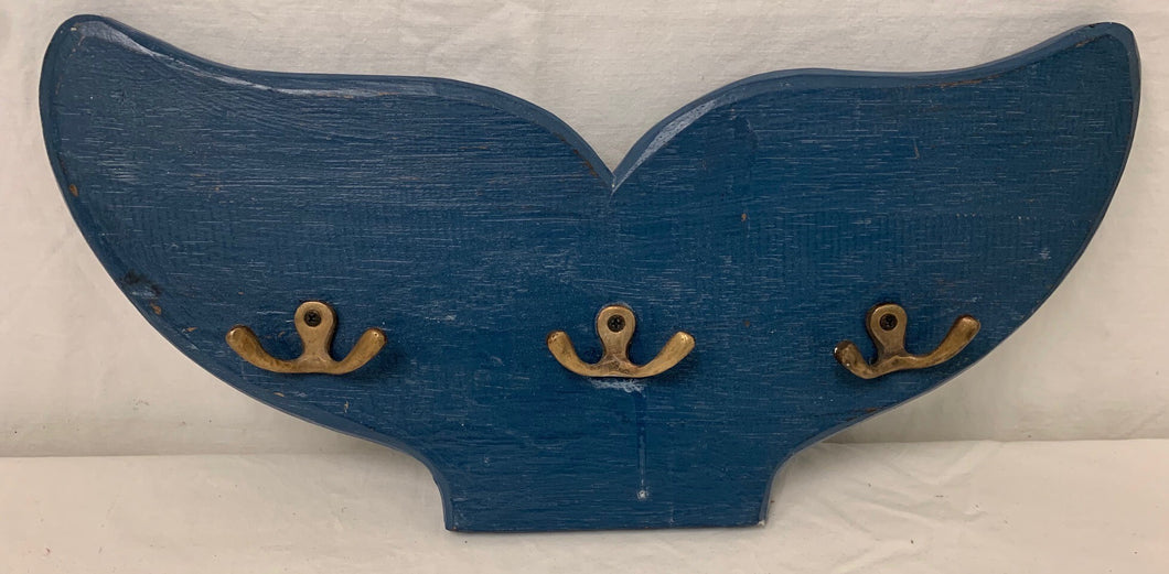 whale tail - 3 brass butterfly hooks - bluewash - 40cm