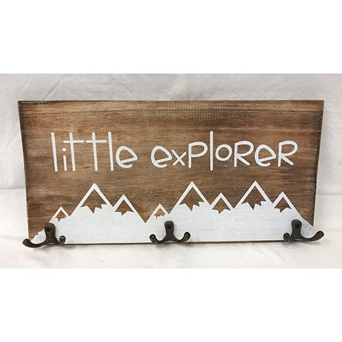 sign - little explorer - 3 brass hooks - 20x40cm