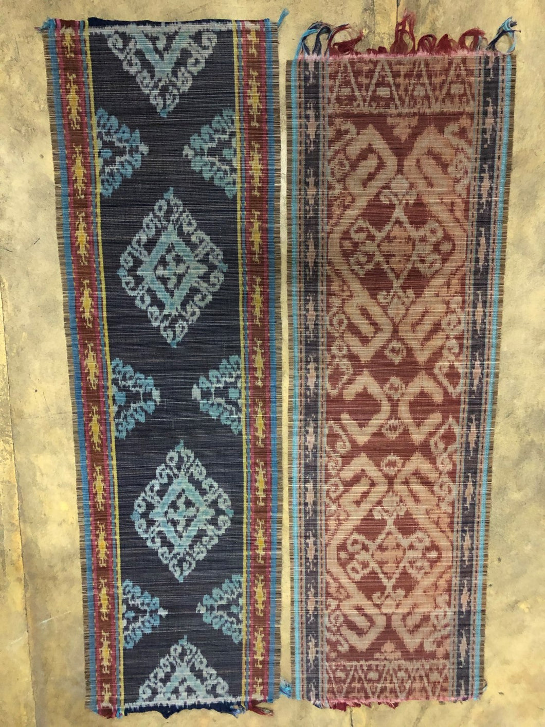 table runner - batik motif - blue - bamboo stick - 150x50cm