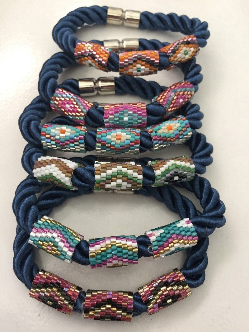 bracelet - colourful tube bead - magnetic closure - asst
