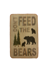 Load image into Gallery viewer, magnet - don&#39;t feed the bears - 6x9cm
